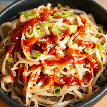 Nouilles de riz sauce à l’arachide